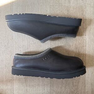 UGG Tasman Era Obsidian/Chestnut 1171301-OCH Size 12 men’s New